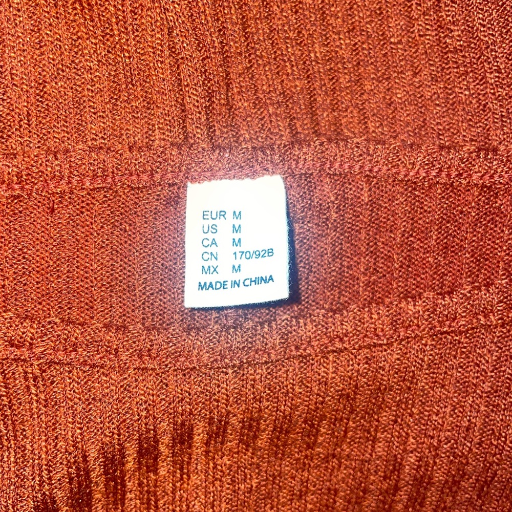 Rust Ribbed Long Sleeve Top - Picture 3 of 4